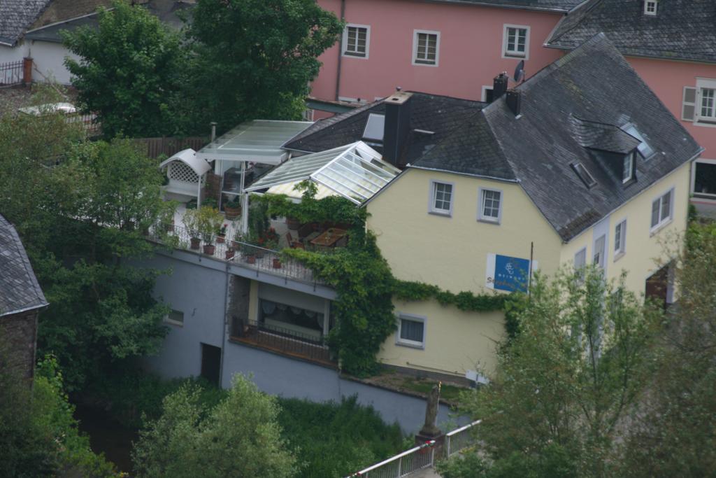Weingut & Gaestehaus Stephan Kohl Ноймаген-Дхрон Экстерьер фото
